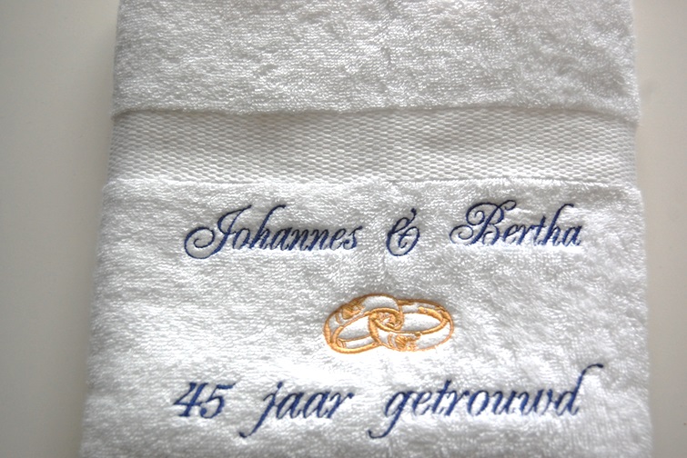 Wonderlijk 45 jaar getrouwd cadeau | 45 jaar huwelijkscadeau - BorduurKado.nl ON-28