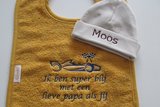 beige muts met naam