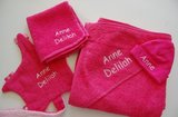 Babymuts met naam donkerroze maat 50-56_