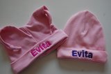 Babymuts roze met knoopjes 50/56 met naam_