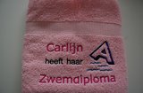 roze handdoek met naam