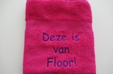 handdoek met naam geborduurd