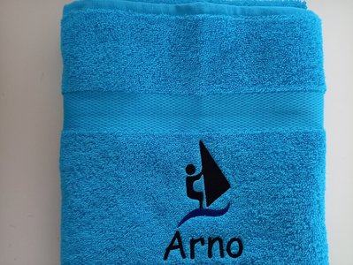 handdoek met naam voor windsurfer