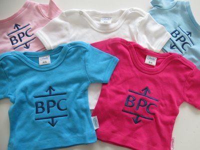 baby shirtjes met logo