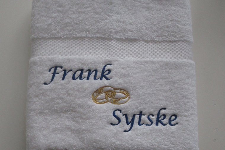 Handdoek met namen en ringen