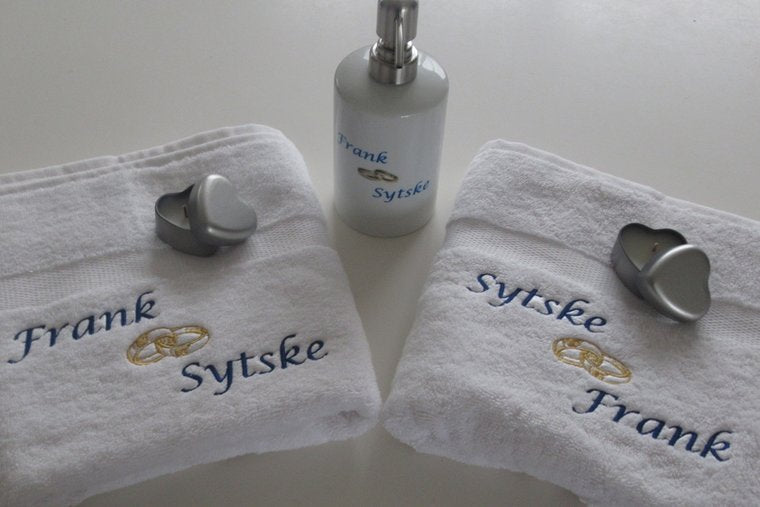 Handdoek met namen en ringen