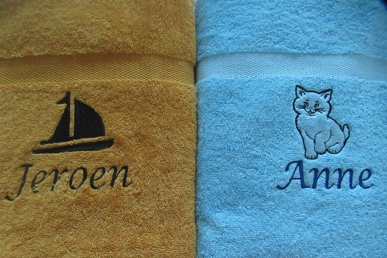 Badlaken met naam en afbeelding
