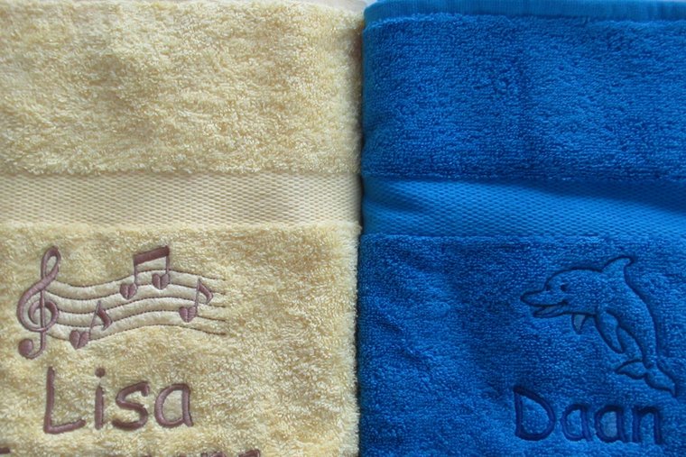 Badlaken met naam en afbeelding