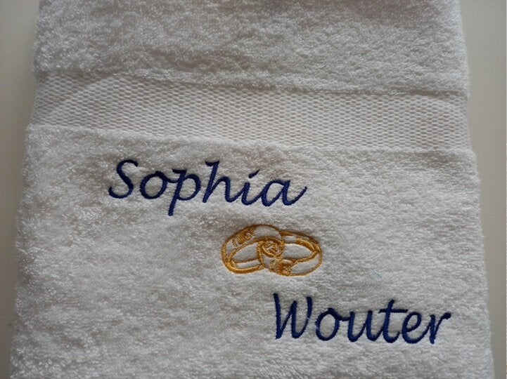 Handdoek met namen en ringen