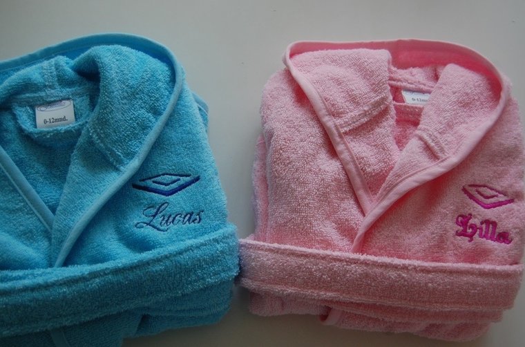 Badjas met naam en logo