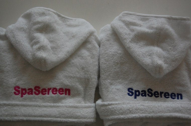 Badjas met naam en logo