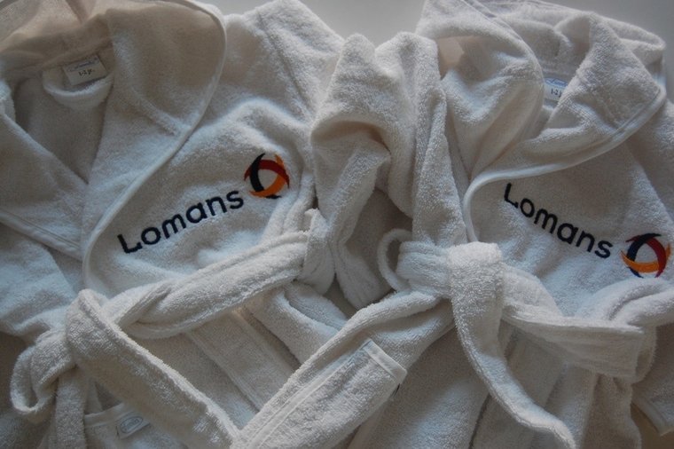 Badjas met naam en logo