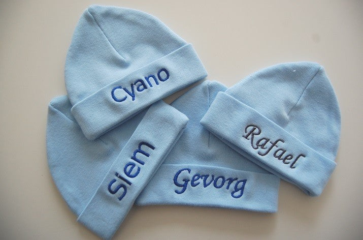 Lichtblauwe babymutsjes bestellen