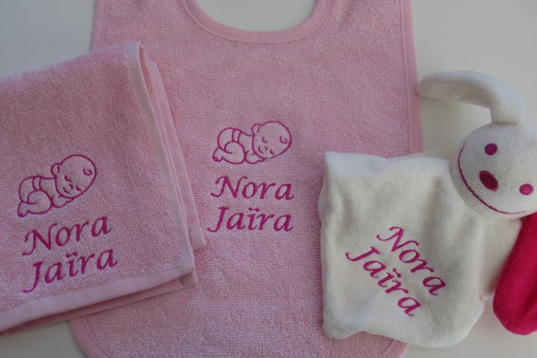 Lichtroze slabber met naam en afbeelding