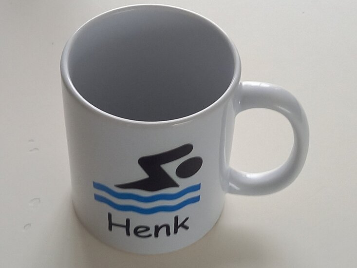 Koffiemok met Naam en Sport Symbool