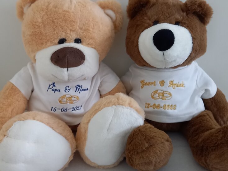 Huwelijksknuffel met Namen & Trouwringen