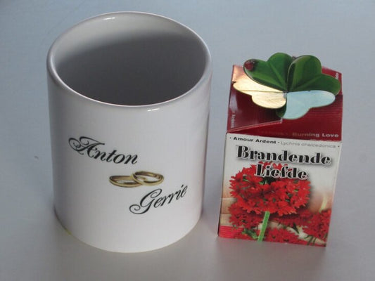 Bloempot met namen en ringen