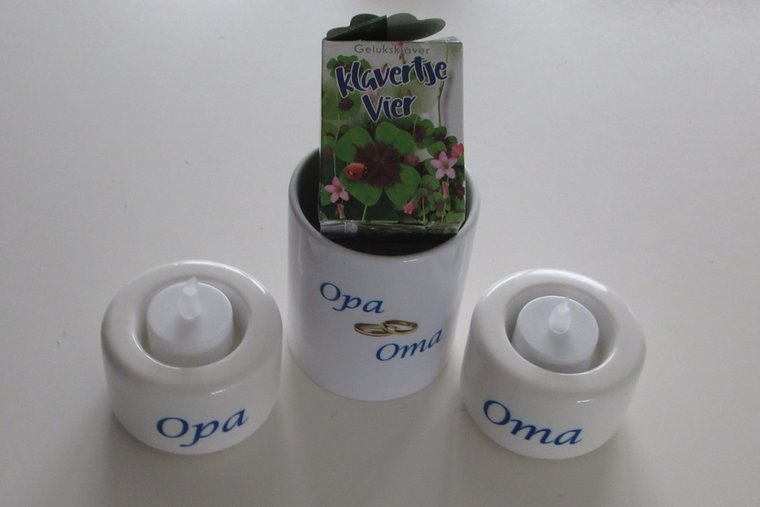 Bloempot met namen en ringen