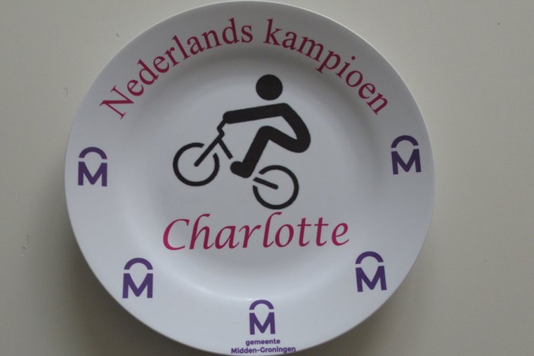 Kinderbordje met logo