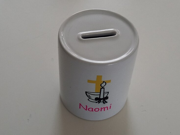 Uniek doopkaars cadeau spaarpot met naam en gouden kruis en kaars