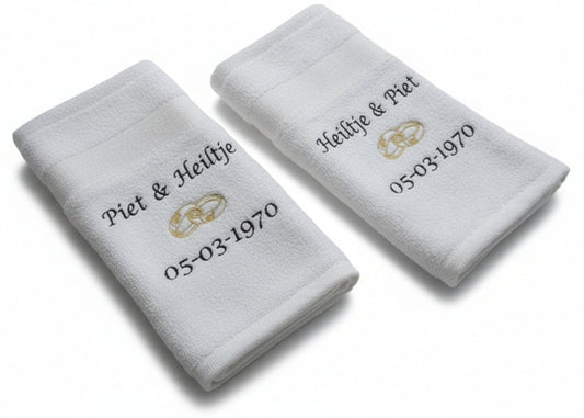 Gastendoek met namen en trouwdatum
