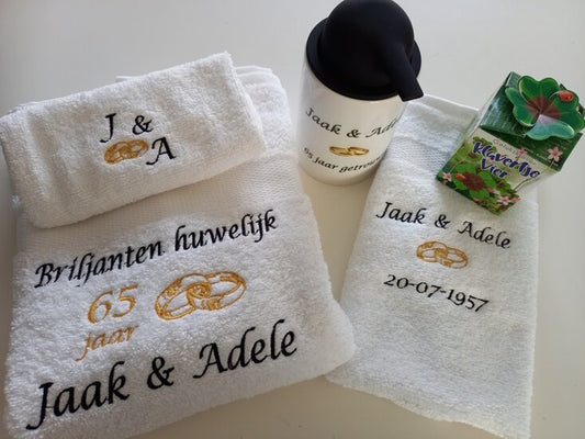 Gastendoek met namen en trouwdatum