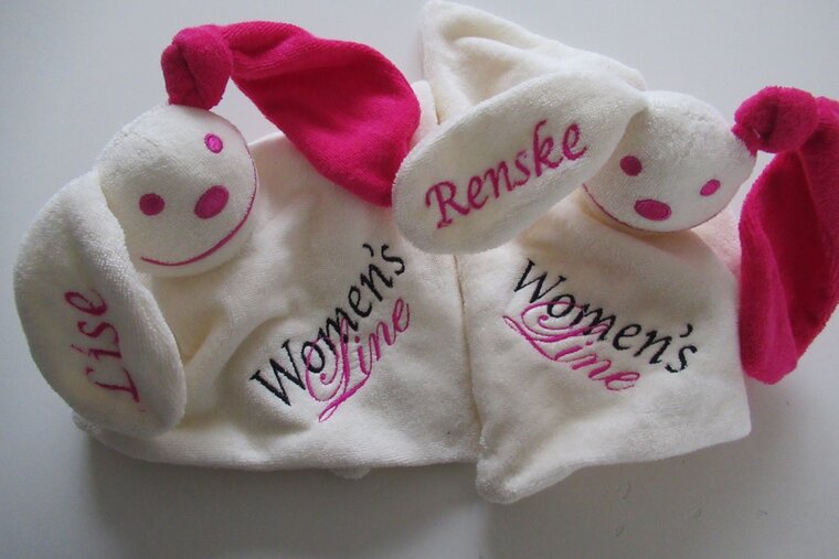 Knuffelpoppetje met Logo