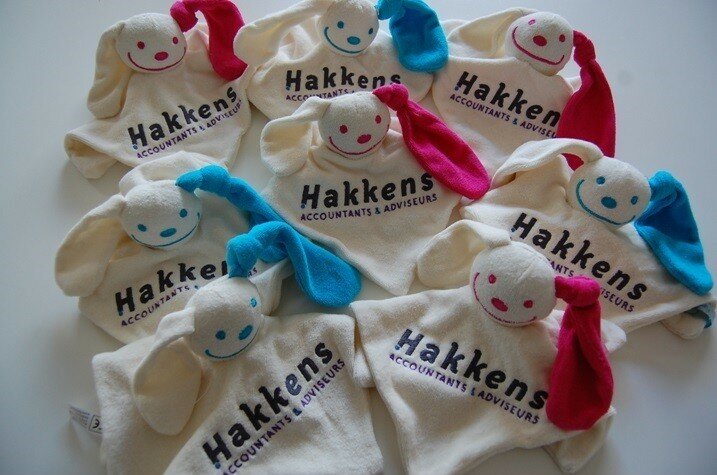 Knuffelpoppetje met Logo