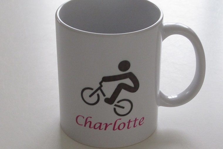 Koffiemok met Naam en Sport Symbool