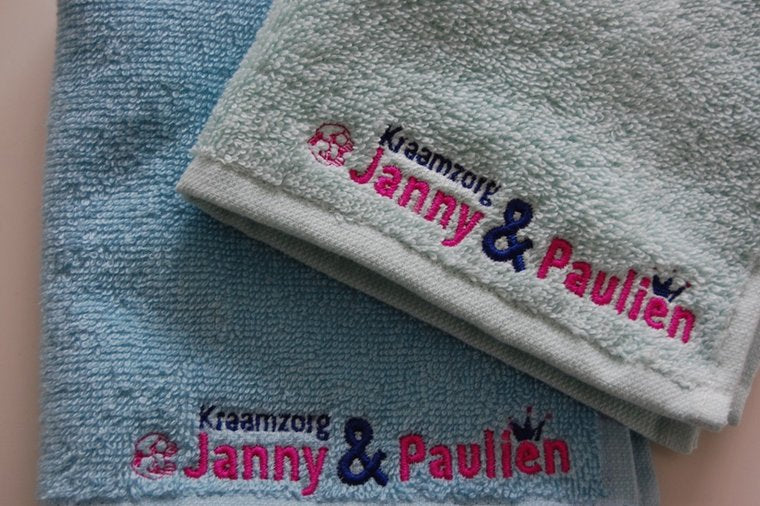 Spuugdoekje met logo